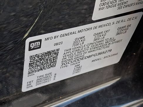 Used 2023 Chevrolet Silverado 1500 LT AWD/4WD image 26