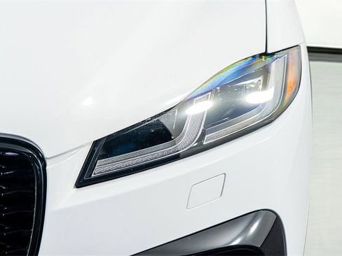 Used 2022 Jaguar F-PACE SVR image 23