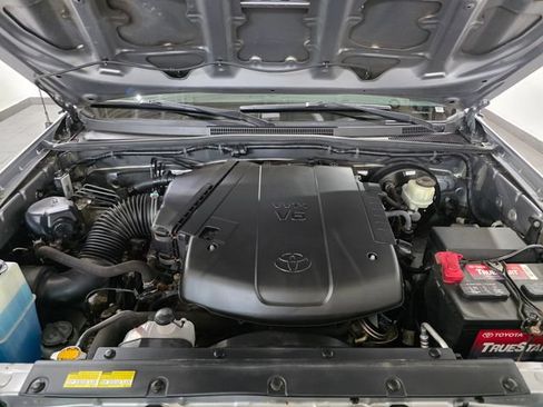 Used 2015 Toyota Tacoma 4x4 Double Cab w/ TRD Sport Package image 26