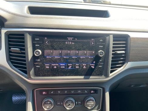 Used 2021 Volkswagen Atlas SE w/ Panoramic Sunroof Package FWD image 20