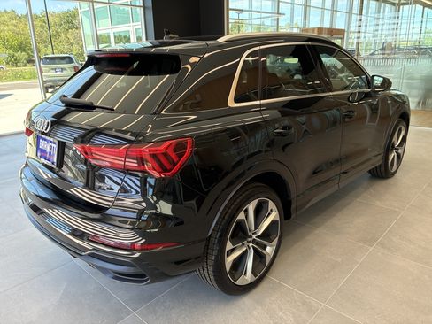 Used 2020 Audi Q3 2.0T Premium Plus AWD/4WD image 3