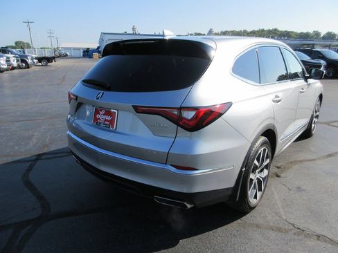 Used 2023 Acura MDX SH-AWD w/ Technology Package image 6
