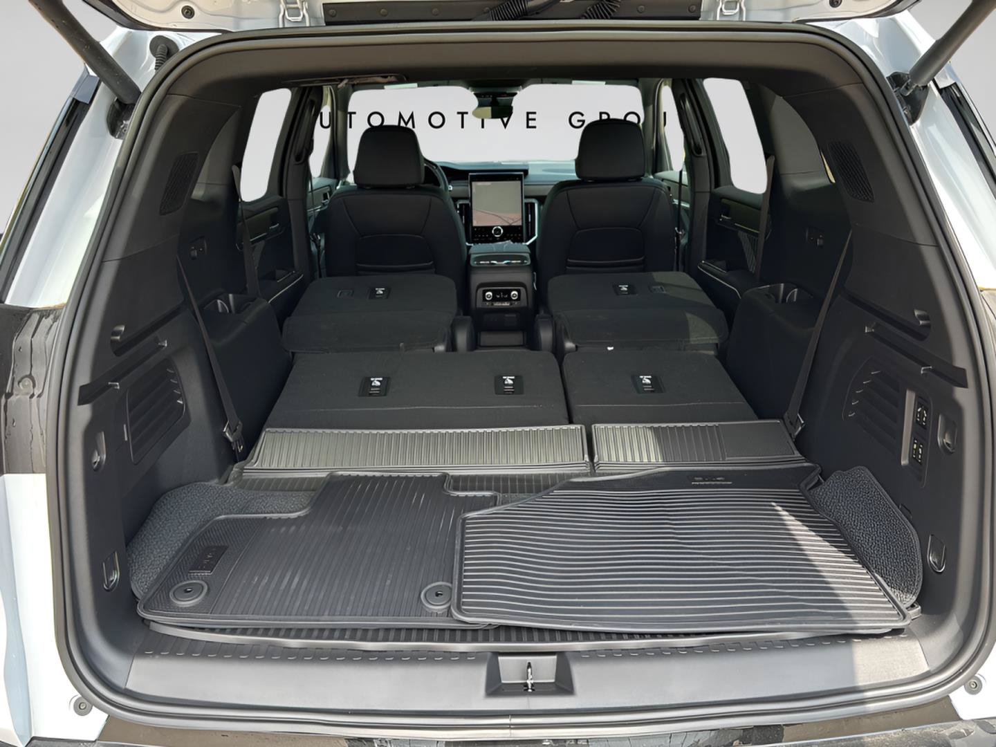 New 2026 GMC Acadia Denali w/ Super Cruise Package FWD image 24