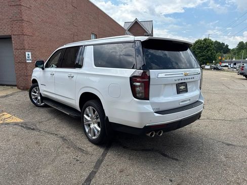 Used 2023 Chevrolet Suburban High Country AWD/4WD image 6