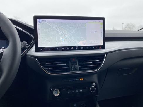 Used 2023 Ford Escape Platinum image 8