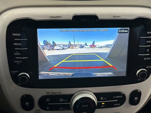 Used 2019 Kia Soul EV + FWD image 22