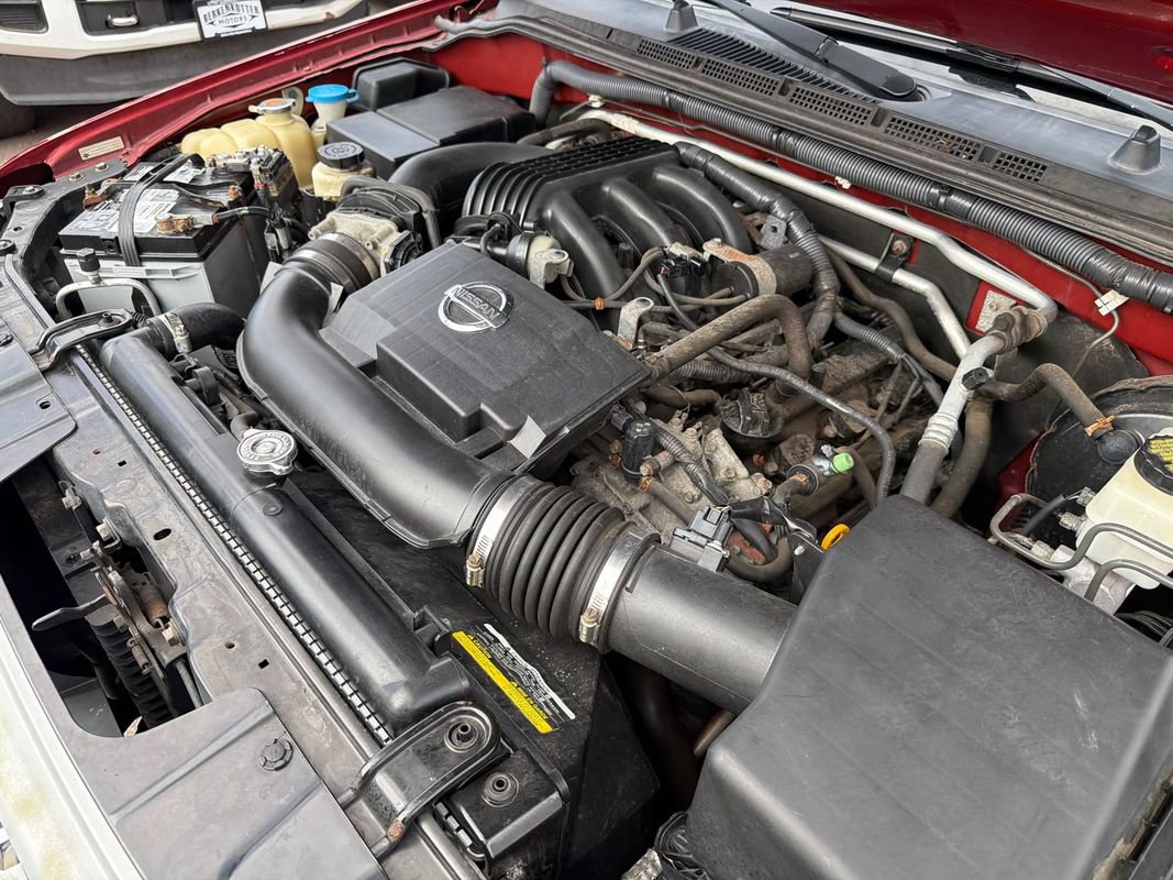Used 2012 Nissan Xterra 4WD image 25