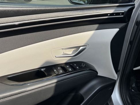 Certified 2023 Hyundai Tucson Limited AWD/4WD image 30