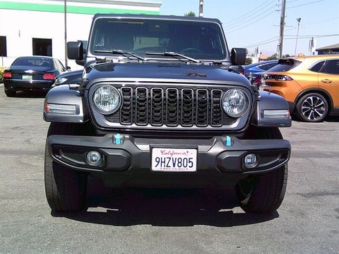 Used 2024 Jeep Wrangler Unlimited AWD/4WD image 11