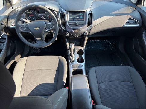 Used 2016 Chevrolet Cruze LT FWD image 23