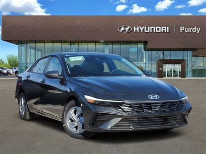 New 2025 Hyundai Elantra SE
