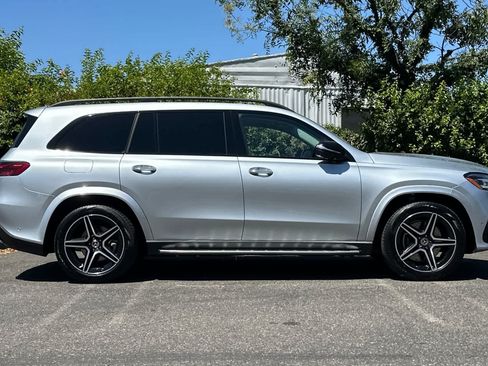 New 2026 Mercedes-Benz GLS 450 4MATIC image 2