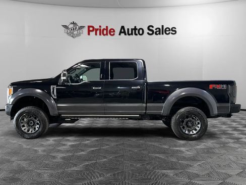 Used 2019 Ford F350 Platinum w/ Platinum Ultimate Package image 4