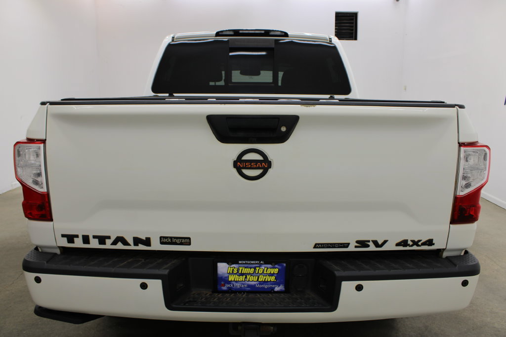 Used 2019 Nissan Titan SV w/ SV Convenience Package AWD/4WD image 4