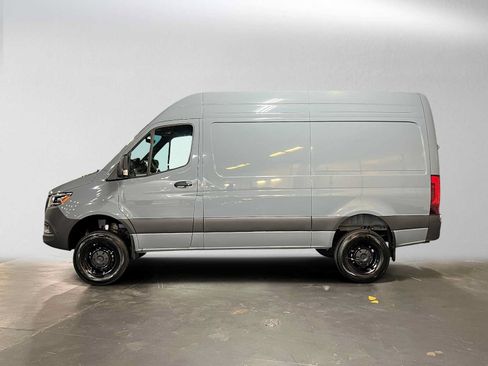 Used 2026 Mercedes-Benz Sprinter 2500 image 6