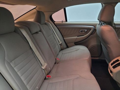 Used 2016 Ford Taurus SE image 19