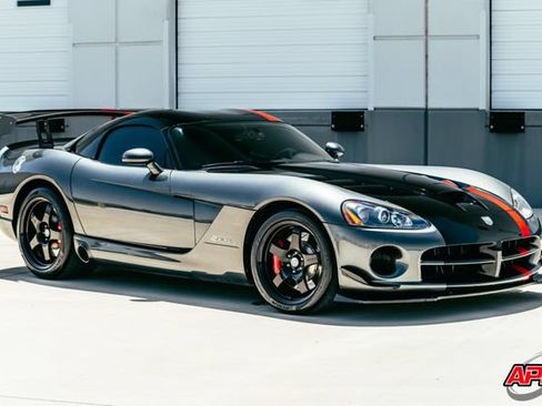 Used 2010 Dodge Viper ACR RWD image 41