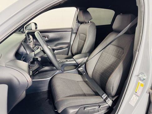 Used 2024 Honda HR-V Sport image 6