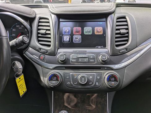 Used 2014 Chevrolet Impala LT w/ Convenience Package FWD image 19