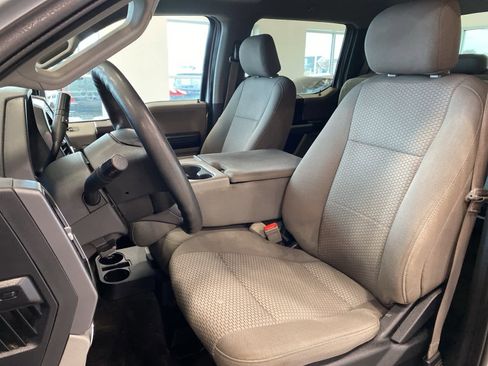 Used 2019 Ford F150 XLT w/ Trailer Tow Package image 11