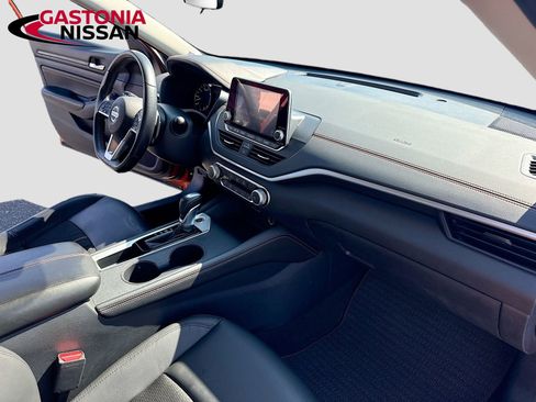 Used 2022 Nissan Altima 2.5 SR FWD image 35