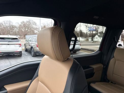 Used 2025 Ford F250 Lariat w/ Chrome Package image 43