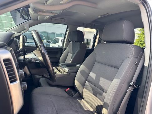 Used 2019 Chevrolet Silverado 1500 LT AWD/4WD image 14