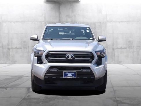 Used 2024 Toyota Tacoma SR5 AWD/4WD image 4