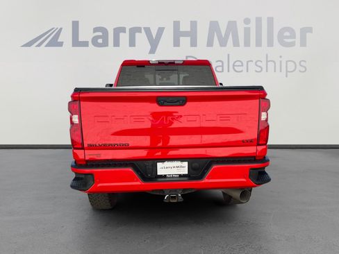 Used 2024 Chevrolet Silverado 2500 LTZ w/ LTZ Plus Package image 4
