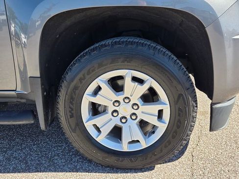 Used 2018 Chevrolet Colorado LT w/ Safety Package image 12