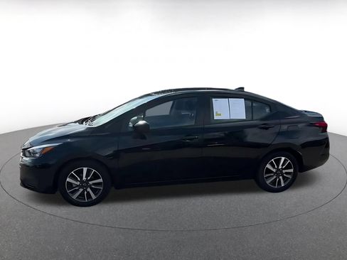 Used 2025 Nissan Versa SV FWD image 7