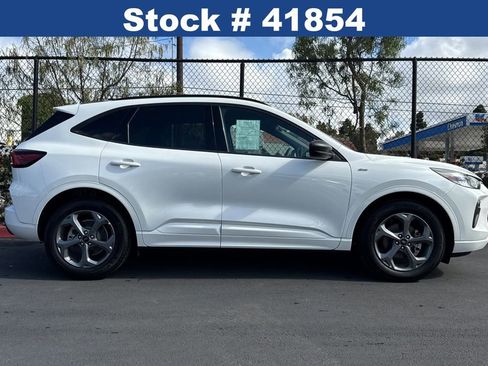 Used 2024 Ford Escape ST-Line w/ Tech Pack #1 image 4