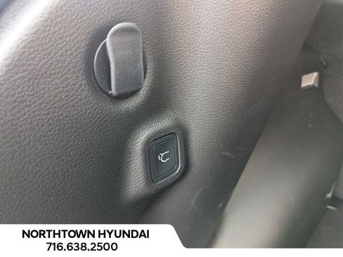 Used 2026 Jeep Compass Limited AWD/4WD image 35