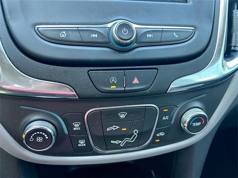 Certified 2024 Chevrolet Equinox LS w/ Driver Confidence II Package image 23