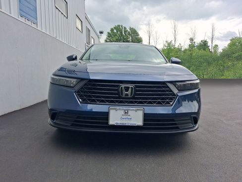 Used 2023 Honda Accord EX image 6