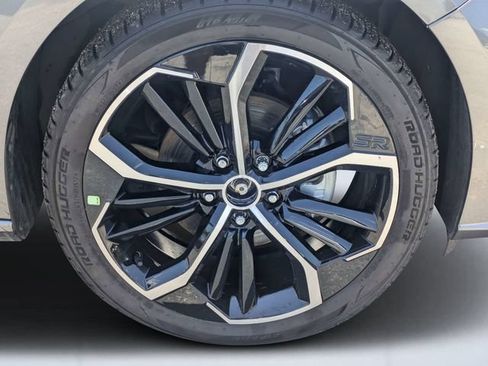 Used 2024 Nissan Altima 2.5 SR FWD image 11