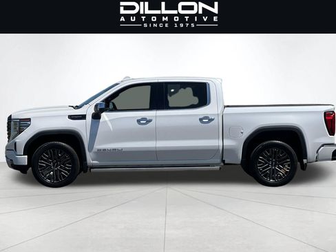 Used 2022 GMC Sierra 1500 Denali Ultimate AWD/4WD image 7