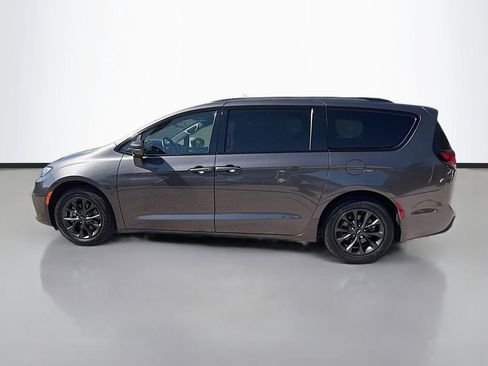 Used 2021 Chrysler Pacifica Touring w/ S Appearance Package image 5