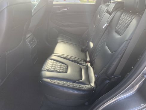 Used 2024 Ford Edge Titanium AWD/4WD image 11
