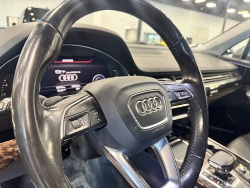 Used 2017 Audi Q7 3.0T Prestige image 10