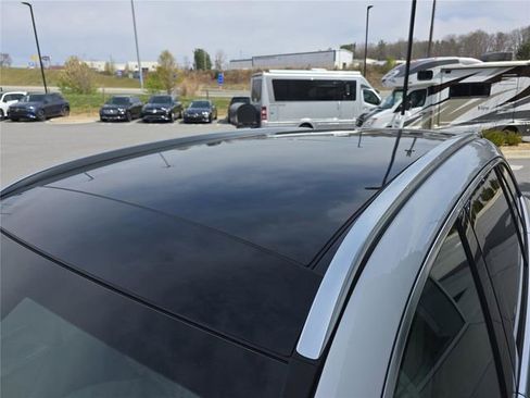 New 2026 Mercedes-Benz GLC 300 4MATIC image 12