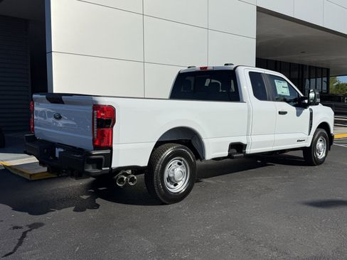 New 2026 Ford F350 XL w/ 360-Degree Camera Package RWD image 4