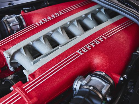 Used 2014 Ferrari F12 Berlinetta RWD image 14