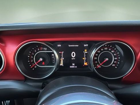 Used 2021 Jeep Gladiator Rubicon AWD/4WD image 16