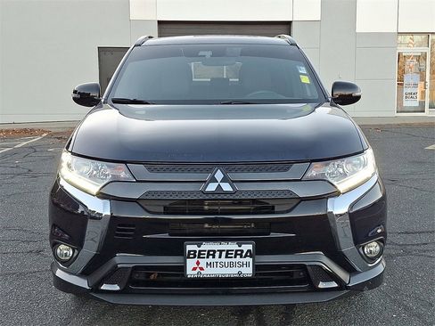 Used 2020 Mitsubishi Outlander SEL image 2