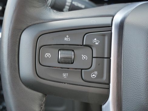 Used 2022 GMC Yukon XL SLT w/ SLT Premium Package image 25