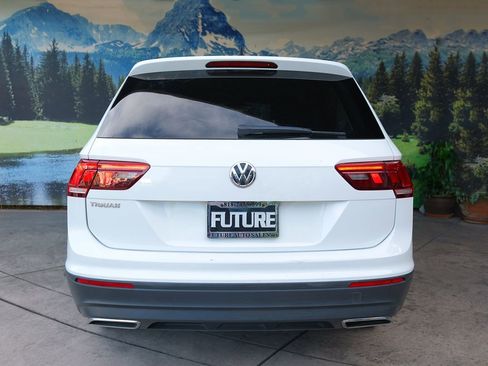 Used 2020 Volkswagen Tiguan S image 5