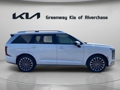 Used 2026 Hyundai Palisade Calligraphy FWD image 7