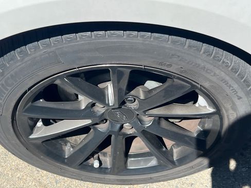 Used 2018 Cadillac CTS Luxury image 17