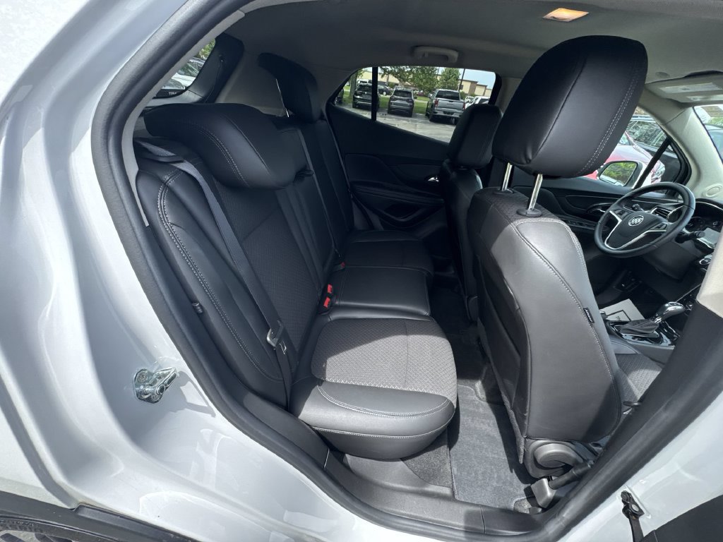 Certified 2022 Buick Encore Preferred AWD/4WD image 34